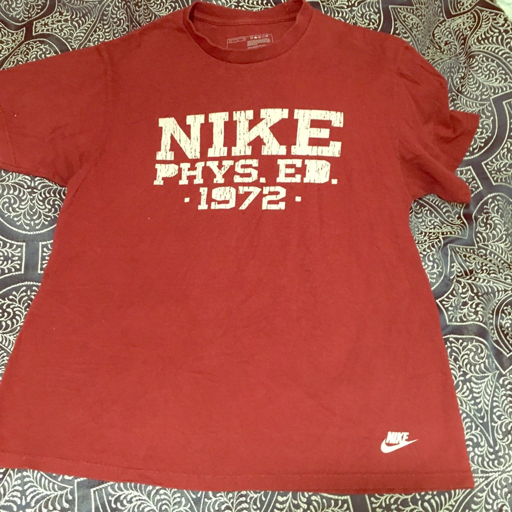 Men’s Nike tshirt